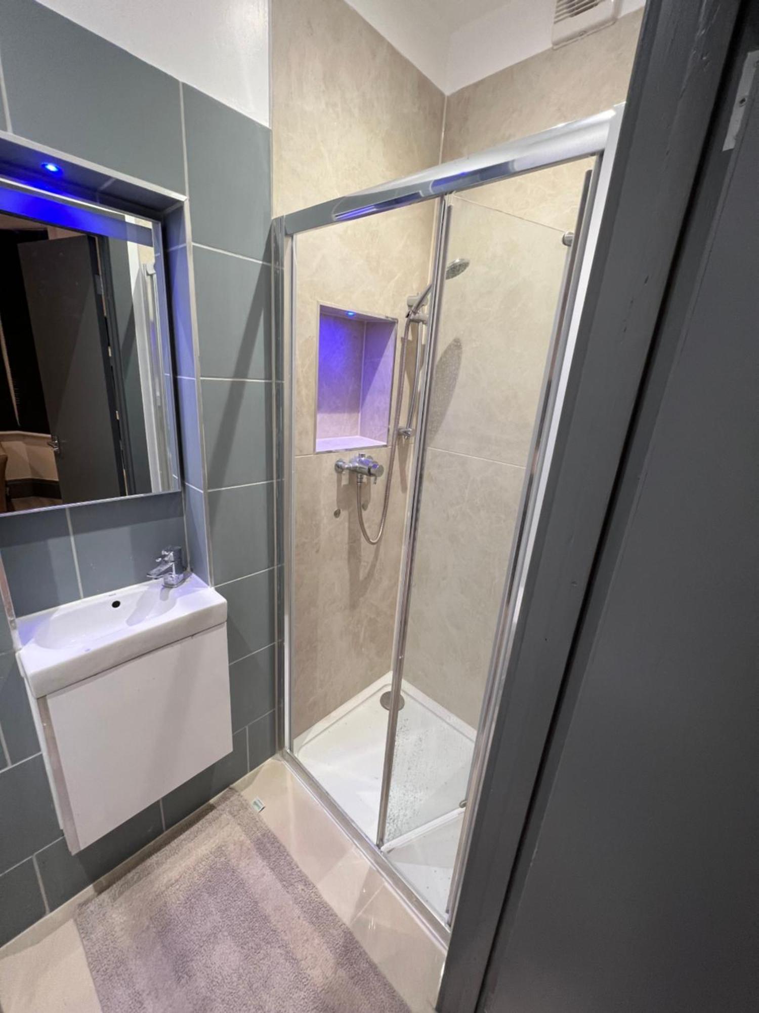 Urbanness Stays - Rooms With Stylish Comfort In The Heart Of London Borough of Croydon Exterior foto